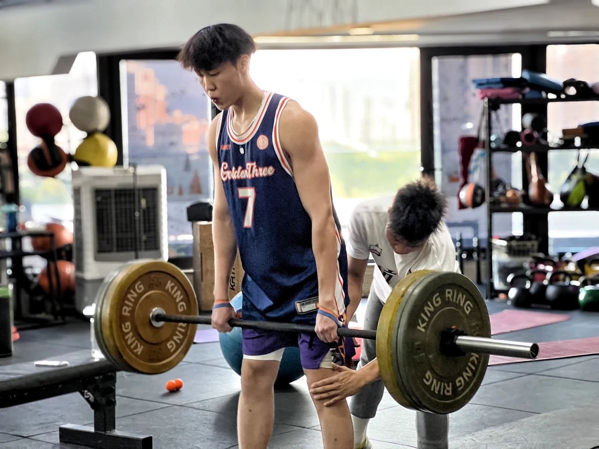 如何准备篮球选秀以提高被选中的机会_1